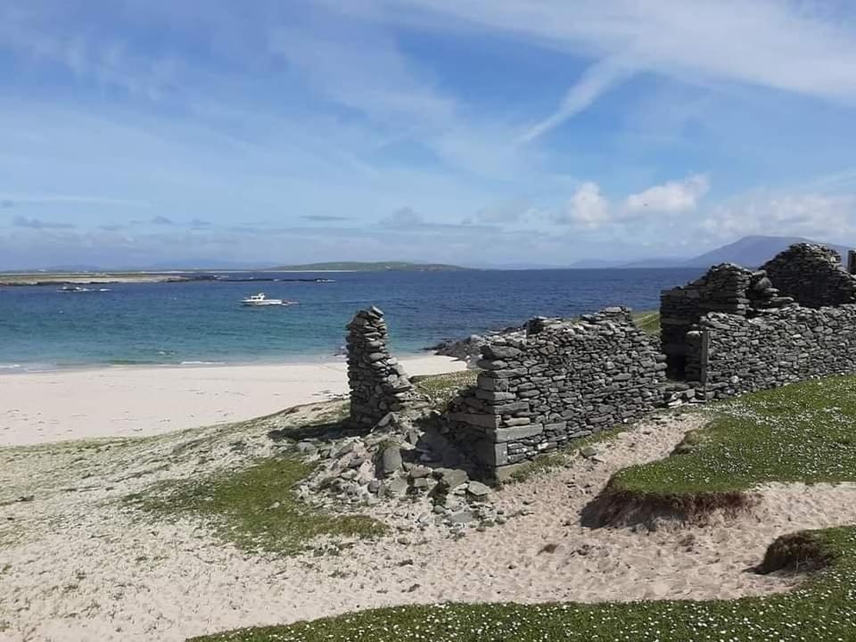 Bru Chlann Lir Bed & Breakfast Belmullet ภายนอก รูปภาพ