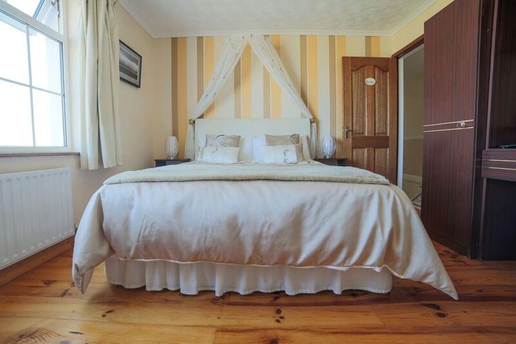 Bru Chlann Lir Bed & Breakfast Belmullet ภายนอก รูปภาพ